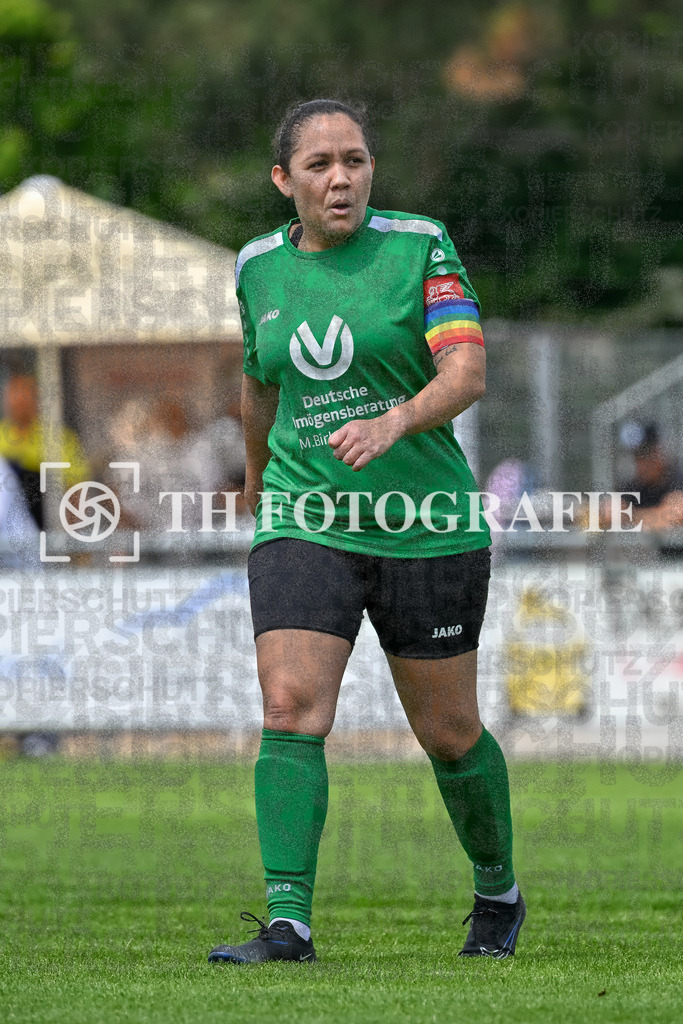 GER, FC Hauingen - SV Waldhaus, Frauen-Fussball, Rothaus Bezirkpokal, Finale, Saison 2024/2025, 29.05.2025 | Fabiane Priscila Leite de Souza (SV Waldhaus, #12)GER, FC Hauingen - SV Waldhaus, Frauen-Fussball, Rothaus Bezirkpokal, Finale, Saison 2024/2025, 29.05.2025Foto: TH Fotografie/Thomas Hess