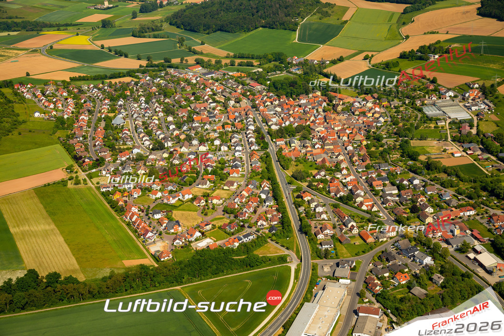 Das Luftbild zeigt  Uettingen - Die Luftaufnahme wurde 2023 vom UL-Flugzeug aus erstellt ( keine Drohne ) - Hochauflösende Luftaufnahme - Für grossformatige Ausdrucke geeignet. Die Geschenkidee !Mit Lizenz und Bildrechte bestellbar