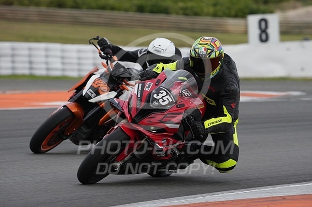 2024_03_29_PBK_13192 | Sportfotografie; SlowMotion; Video; Rennstrecke; Hafeneger; Speer; Racing; RSE; BMW; CBO; Trackday; Motorsportarena; Hockenheimring; Brno; Most; Barcelona; Valencia