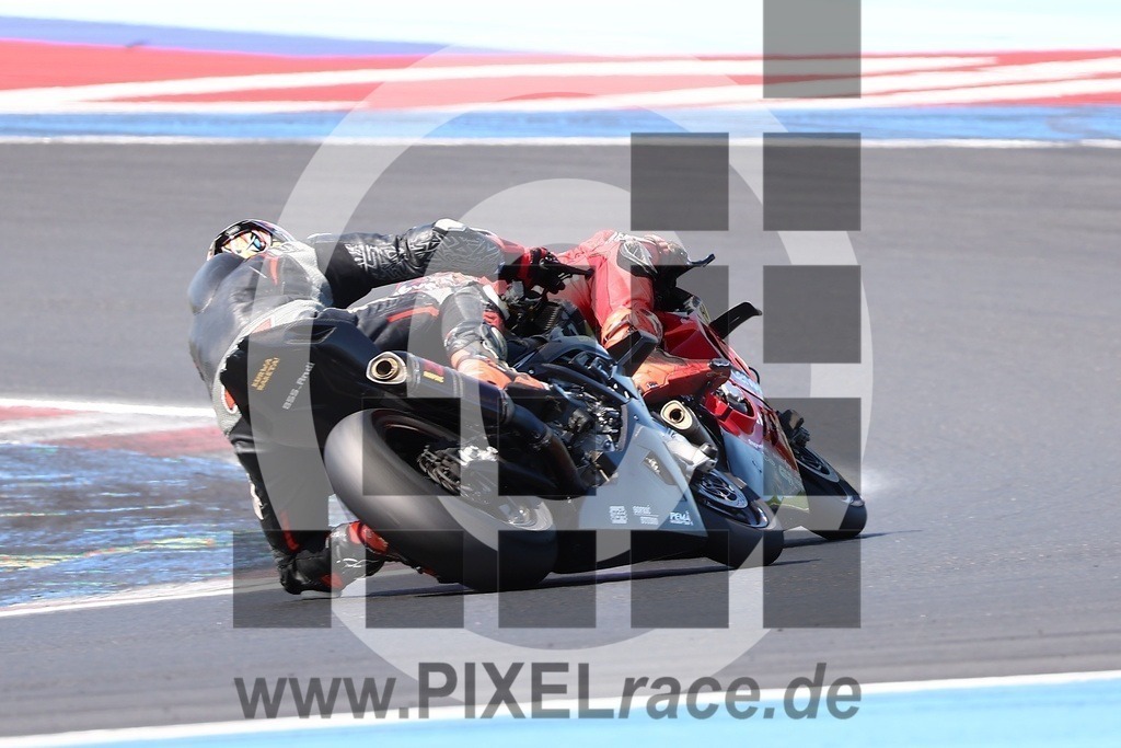 0855-20260403_04722 | Schöne Erinnerungen an spannende Momente - das festzuhalten ist unser Job. PIXELrace.de ist seit 2003 auf den Rennstrecken Europas unterwegs um die Action draußen beim Fahren und die wunderbare Stimmung imm Fahrerlager für euch einzufangen.