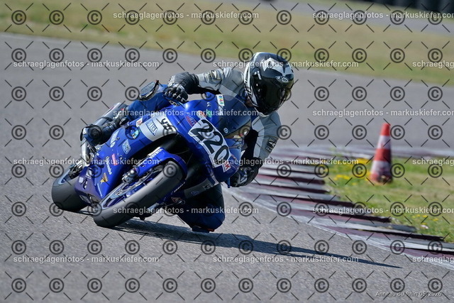 26BT02-0936 | markuskiefer.com - Realisiert mit Pictrs.com