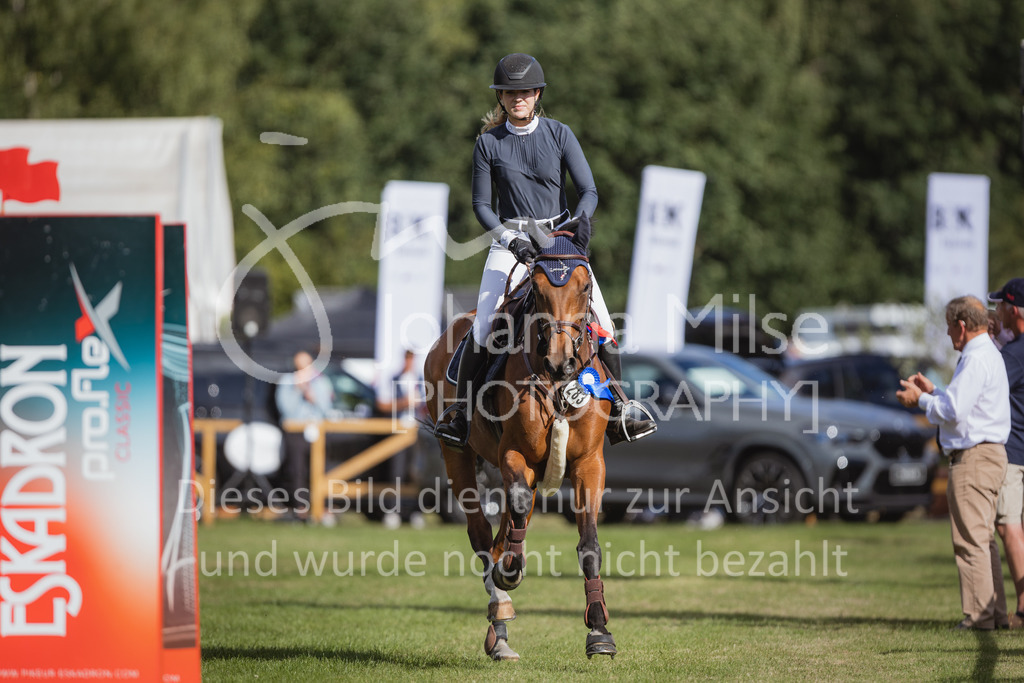 220716_LC_M1-Spr-446 | Deine schönsten Turniermomente als professionelle Fotos! Entdecke hochwertige Pferdesport-Fotografie im Online-Shop. Jetzt Fotos finden & bestellen!