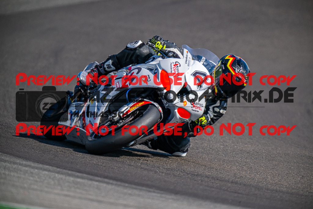 MaZZes_FotoMatrix_220923_3193 | PRO SUPERSTOCK