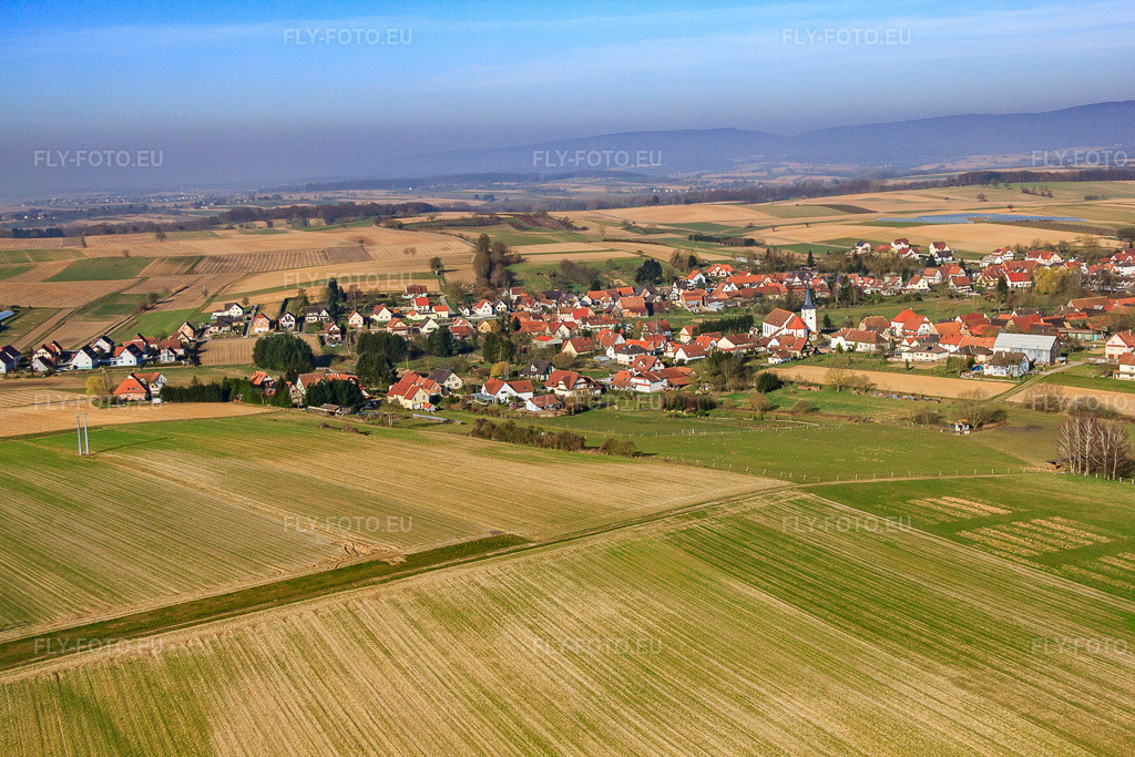 Vue aérienne: Rue Hoefel à Seebach dans le département Bas Rhin, France – .Photo: IMG_62691.jpg prise le 09/03/2014 par Werner Riehm/FLY-FOTO.eu – Résolution de l'original: 4752 x 3168 px