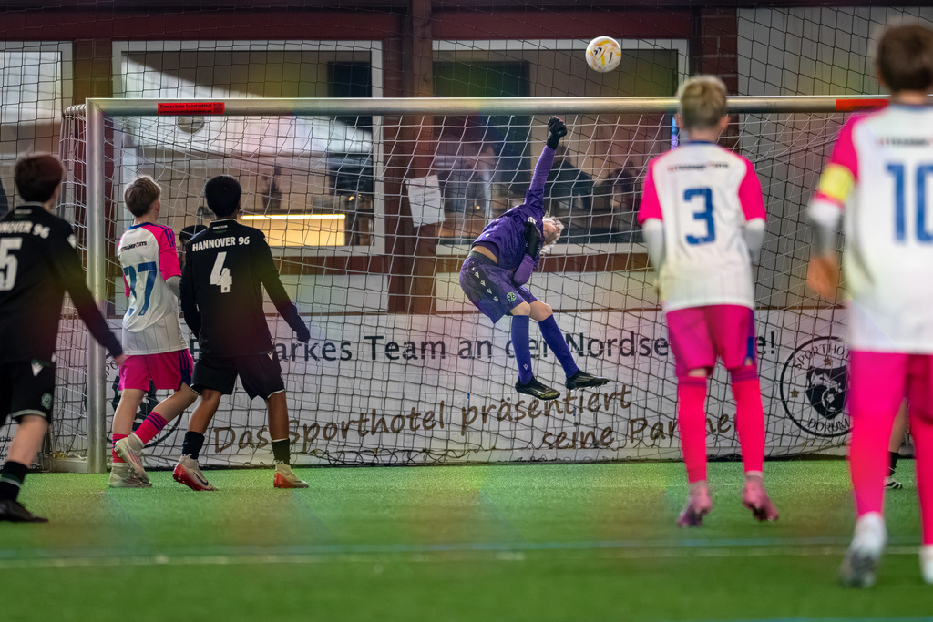 blr.pics-268 | Professionelle Fußball- und Sportfotografie. Spielbilder online ansehen und kaufen – Einzelbilder oder komplette Galerien in hoher Qualität. - Realisiert mit Pictrs.com