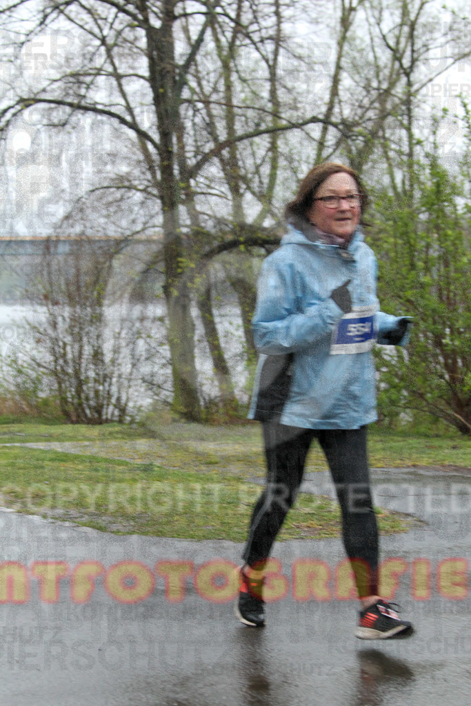 220331_1854_EV4_8610 | Sportfotografie im Rhein-Sieg Kreis, Köln, Bonn, NRW, Rheinland Pfalz, Hessen, etc. Unser Tätigkeitsfeld umfasst den Laufsport vom Volkslauf über den Marathon, Duathlon, Triathon bis zum Ultralauf wie Kölnpfad Ultra oder Schindertrail.