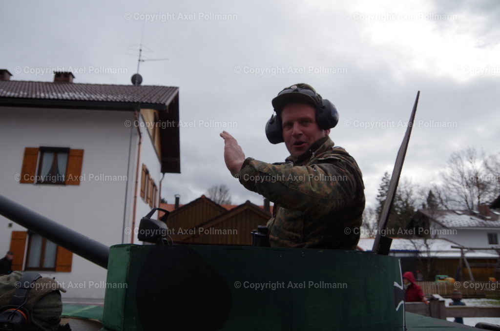IMGP3686 | fotografiert von Axel PollmannLeonhardi Wallfahrt Benediktbeuern und Murnau, Fronleichnam, Fasching, Landschaft im Loisachtal und Benediktbeuern  - Realisiert mit Pictrs.com