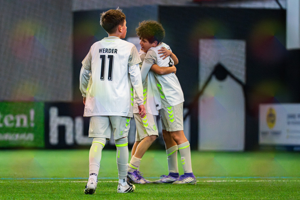 _BLR8907 | Professionelle Fußball- und Sportfotografie. Spielbilder online ansehen und kaufen – Einzelbilder oder komplette Galerien in hoher Qualität. - Realisiert mit Pictrs.com