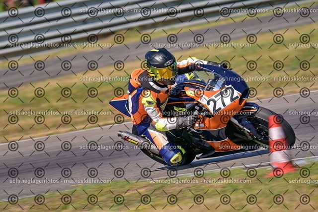 26bt05-0336 | markuskiefer.com - Realisiert mit Pictrs.com