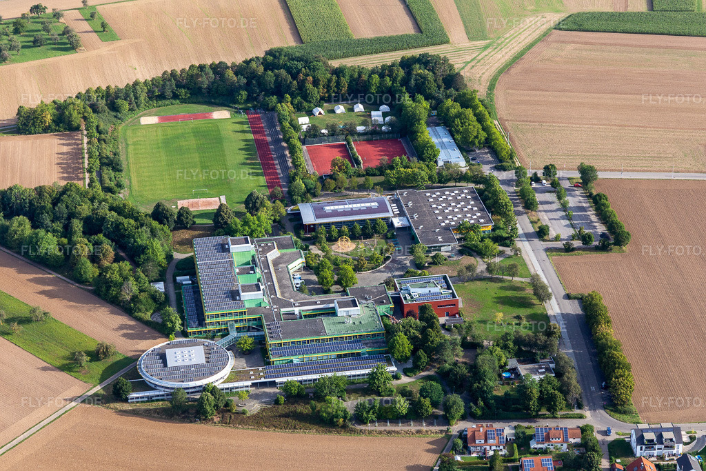 Luftbild: HAP Grieshaber Gymnasium im BZN und Wittumhalle im Ortsteil Rommelsbach in Reutlingen im Bundesland Baden-Württemberg in Deutschland. Foto: IMG_008620.jpg vom 27.08.2020 durch Werner Riehm/FLY-FOTO.de