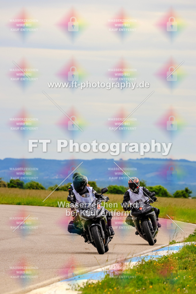 MotoTeam-2928 | Hier findet Ihr Bilder von Touristenfahrten auf der Nürburgring Nordschleife oder von anderen Veranstaltungen die ich besucht habe. Viel Spass beim Durch Schauen 