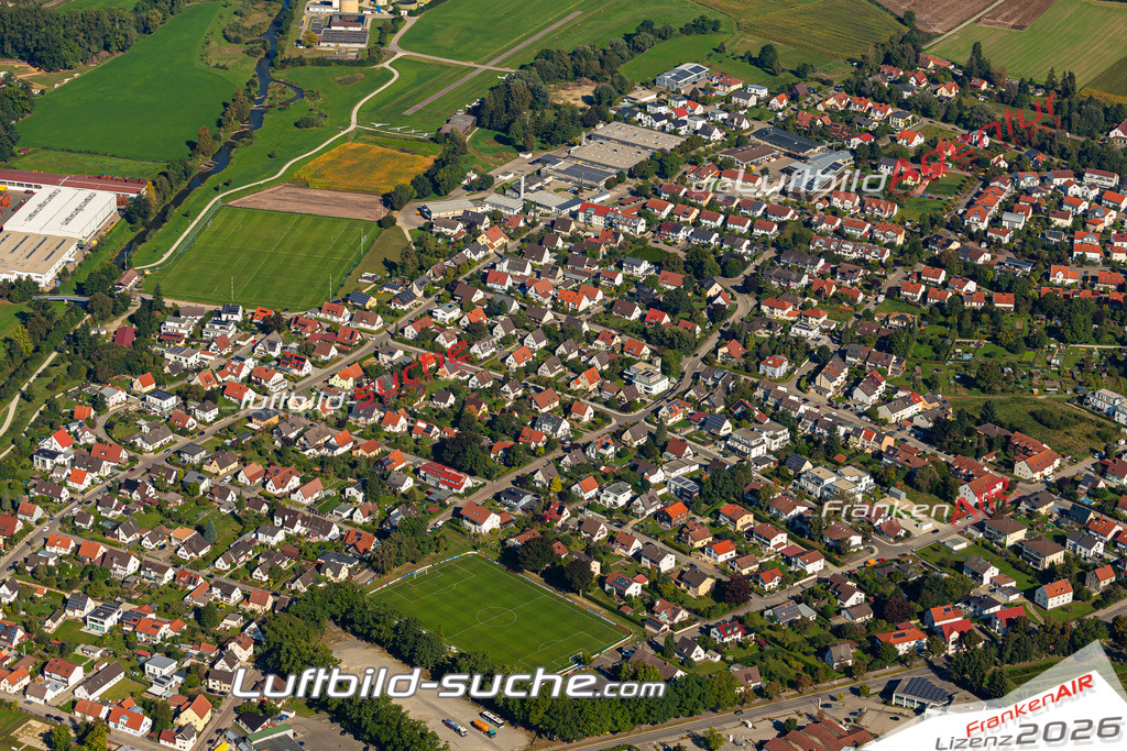 Aktuelles Luftbild von Oberbernbach Aichach Kauf mit Lizenz / Bildrechten möglich- Die Luftaufnahme wurde 2021 mittels UL-Flugzeug erstellt ( keine Drohne ) - hochauflösende Kamera-Systeme von  Canon -Beste Qualität - Für grossformatige Ausdrucke geeignet. Die Geschenkidee !