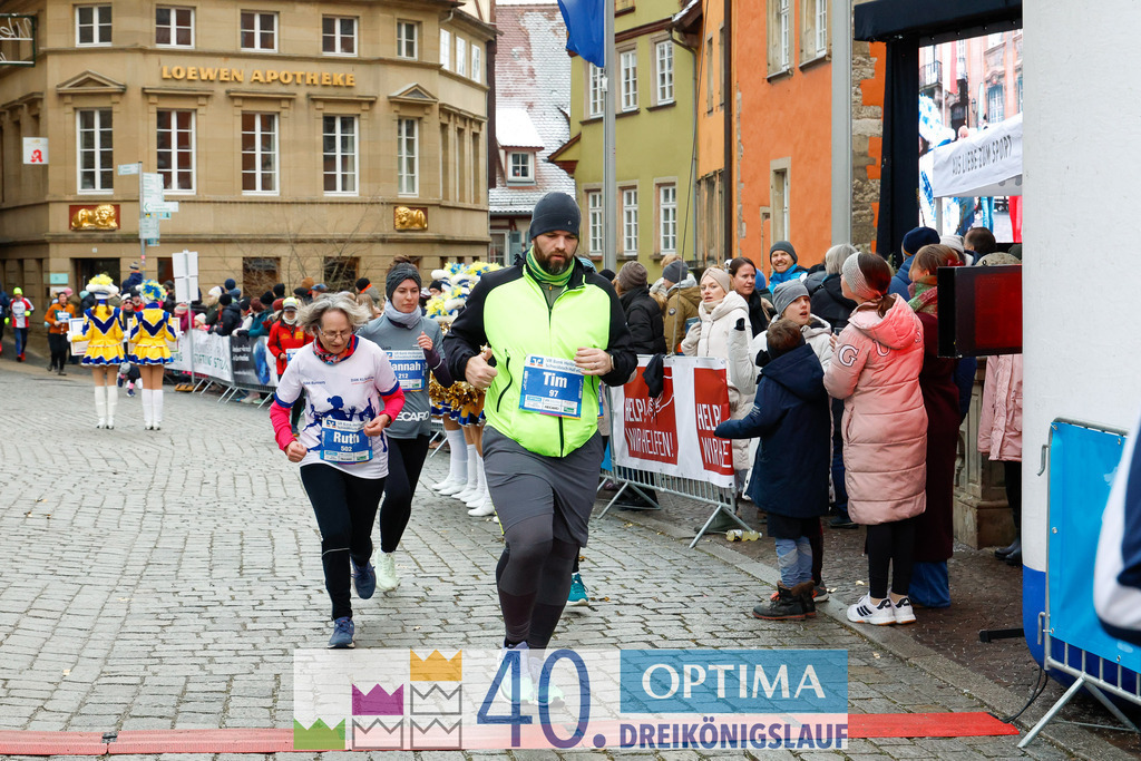 VR Bank Hauptlauf 10km | 40. Optima 3koenigslauf 2026 - Realisiert mit Pictrs.com