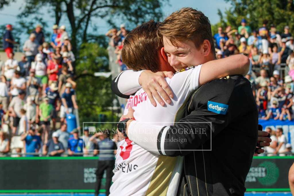 DM23 Finale Herren Mannheimer HC -  Rot-Weiß Köln 04.06.23-331 | lanaschraderfotografie - Realisiert mit Pictrs.com