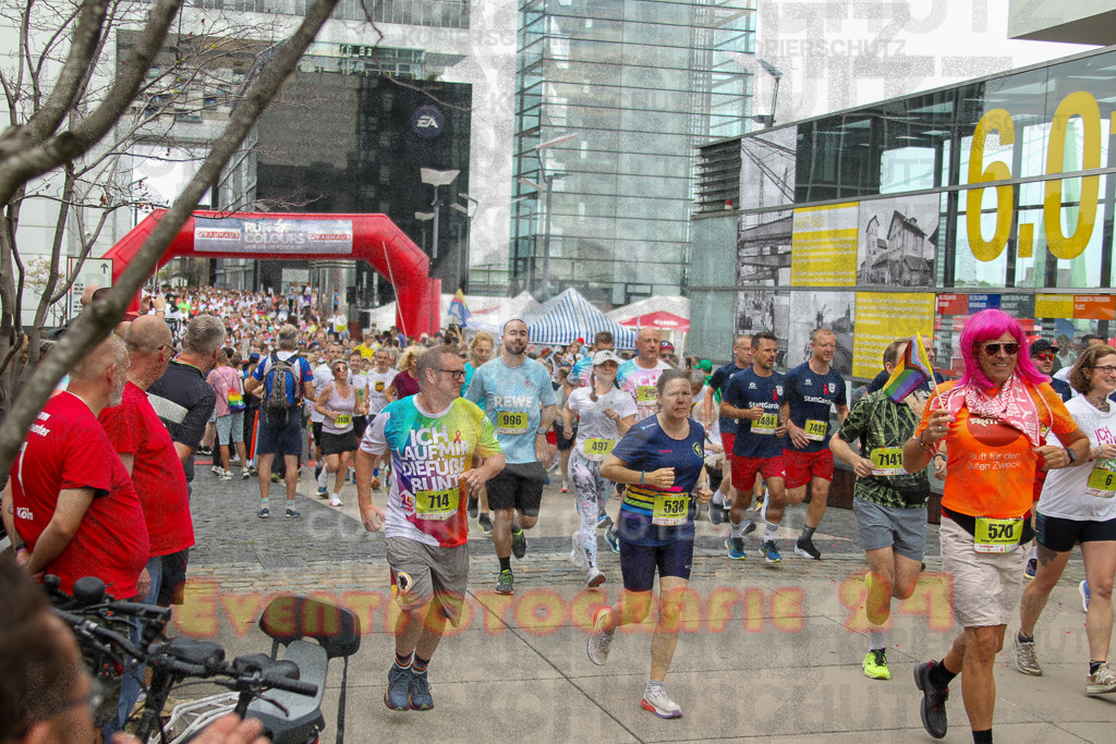 250920_1300_EV4_5026 | Sportfotografie im Rhein-Sieg Kreis, Köln, Bonn, NRW, Rheinland Pfalz, Hessen, etc. Unser Tätigkeitsfeld umfasst den Laufsport vom Volkslauf über den Marathon, Duathlon, Triathon bis zum Ultralauf wie Kölnpfad Ultra oder Schindertrail.
