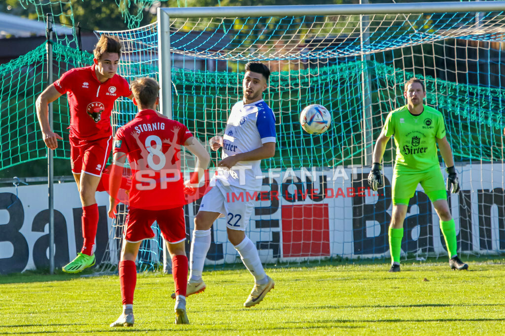 ASV Klagenfurt - SC St Veit 1-6, Unterliga Ost  3. Runde | Fabian Stornig (SC St. Veit #8) Emre Yalcin (ASV Klagenfurt #22) Rene Robitsch (SC St. Veit #1) ASV Klagenfurt - SC St Veit 1-6 am 11.08.2023 in Klagenfurt
(Sportplatz Annabichl), Austria, (Photo by Ernst Krawagner sport-fan.at) - Realisiert mit Pictrs.com