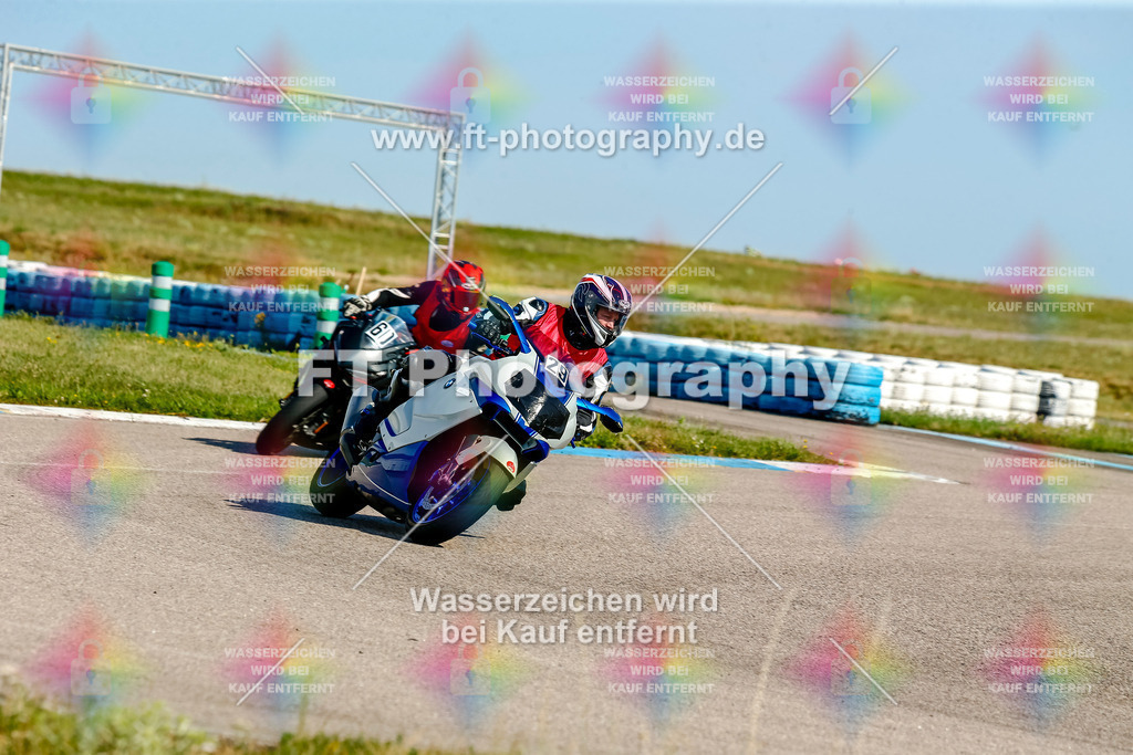 Chambley Juli-0445 | Hier findet Ihr Bilder von Touristenfahrten auf der Nürburgring Nordschleife oder von anderen Veranstaltungen die ich besucht habe. Viel Spass beim Durch Schauen 