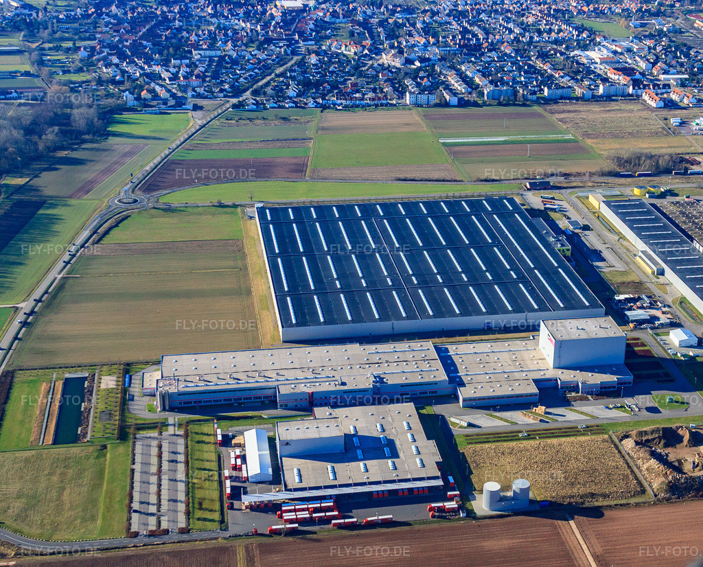 Luftbild: Gewerbegebiet Interpark mit Mercedes-Benz Logistikcenter, Tricor Packaging & Logistics AG und Progroup Board GmbH in Offenbach an der Queich im Bundesland Rheinland-Pfalz in Deutschland. Foto: IMG_37011.jpg vom 16.01.2011 durch Werner Riehm/FLY-FOTO.deWWW.MERCEDES-BENZ.COM