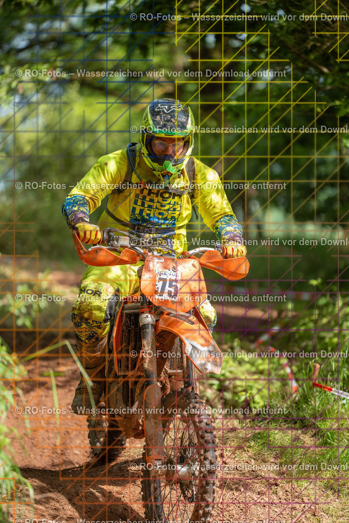 Wolfshausen 4 Lauf -1620 | Sportfotografie von RO-Fotos: Motorsport, Motocross, Enduro, Laufveranstaltungen und Triathlon. Professionelle Fotos von Sportlern und Events. - Realisiert mit Pictrs.com