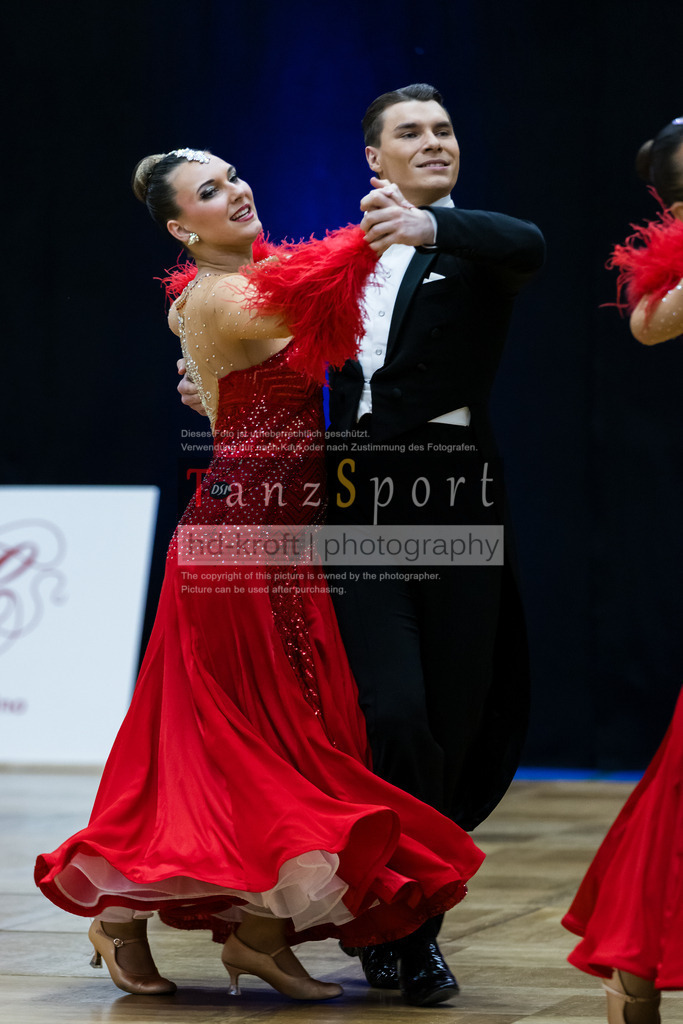 20260314_BL1_Std-Formationen_Nbg3735 | Tanzsportbilder, Standardtanz, Lateintanz, WDSF, DTV, LTVB, dancecomp, goc, hessen tanzt, blaues band der spree, walzer, tango, wiener walzer, slowfox, quickstepp, samba, rumba, cha-cha-cha, paso doble. jive, hd-kroft photography, turniertanzsport