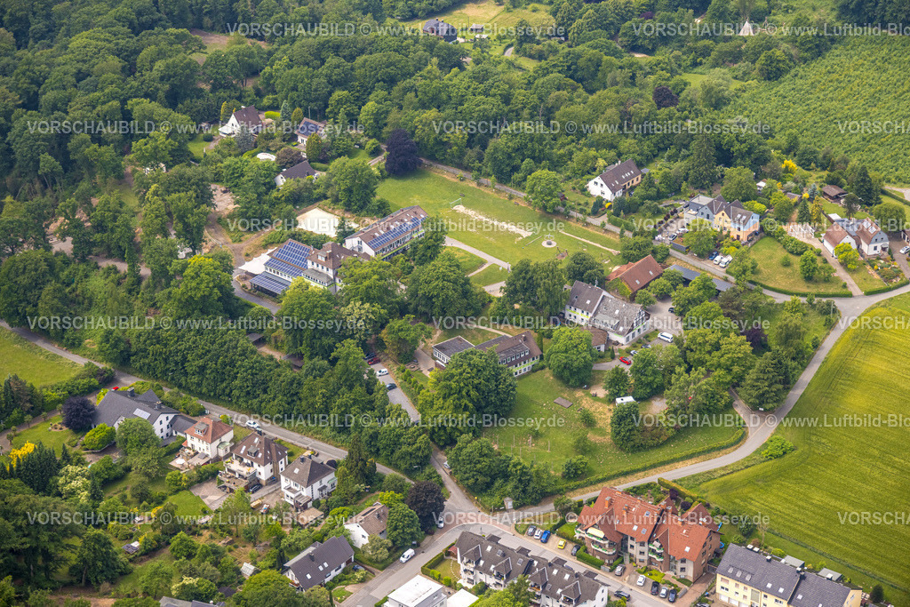 Hattingen250517257 | Luftbild, Haus Friede Tagungshaus Schreppingshöhe, Dach mit Solarpaneelen, Hattingen, Ruhrgebiet, Nordrhein-Westfalen, Deutschland
