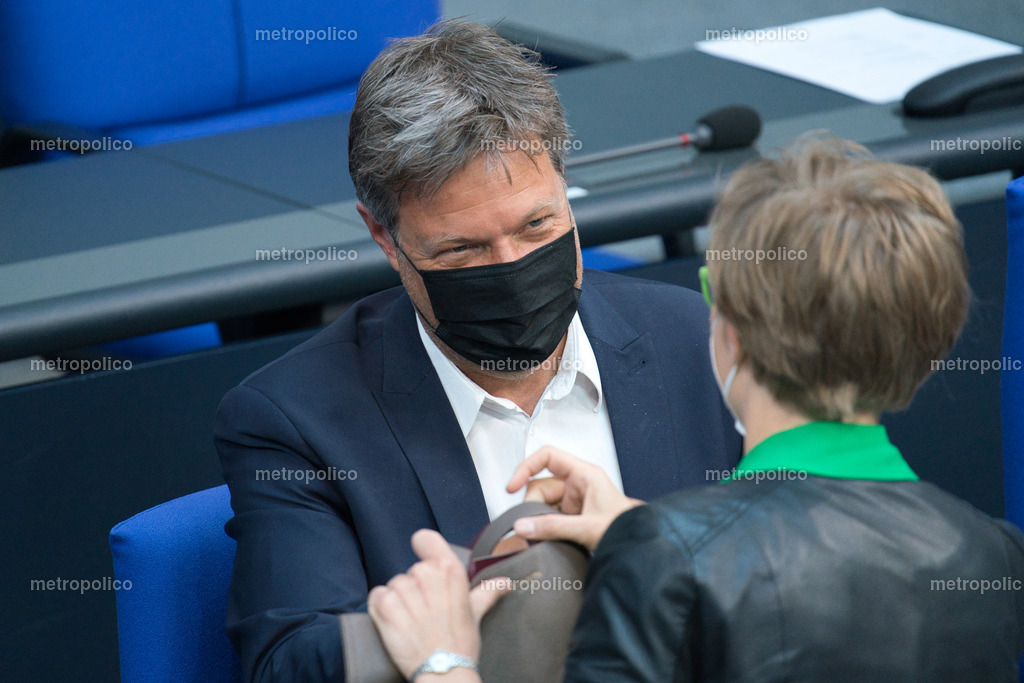 Robert Habeck mit Maske | Metropolico