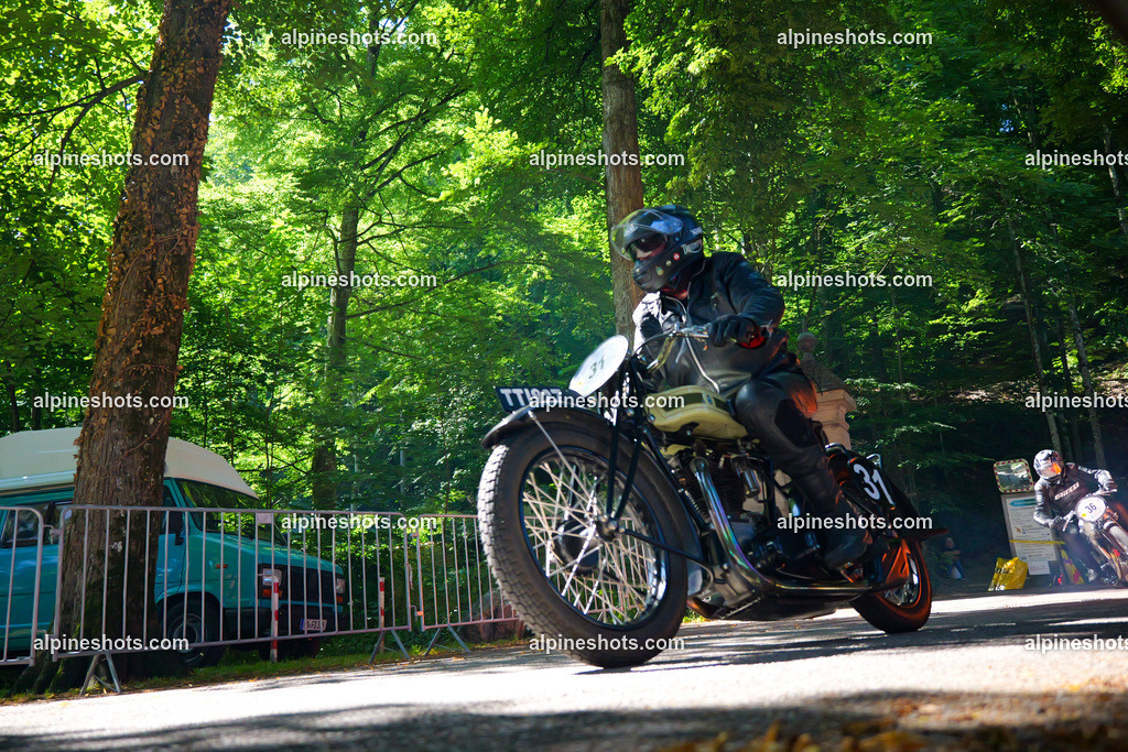 P1026276 | Erleben Sie atemberaubende, hochqualitative Fotos Ihrer Fahrt entlang der malerischen Alpenstraßen. Besuchen Sie alpineshots.com, um professionelle Aufnahmen Ihrer unvergesslichen Reise zu finden und zu kaufen - Realisiert mit Pictrs.com