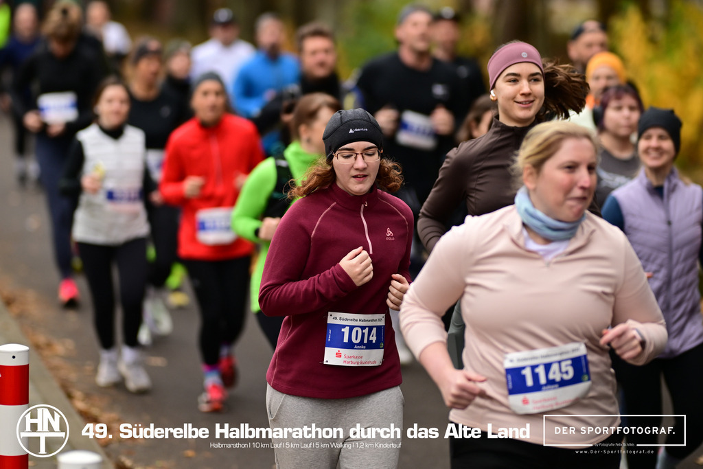 Süderelbe Halbmarathon 2025 I 09.11.2025 I Fotograf_DerSportfotograf.I 00445 | Der Sportfotograf. - Realisiert mit Pictrs.com