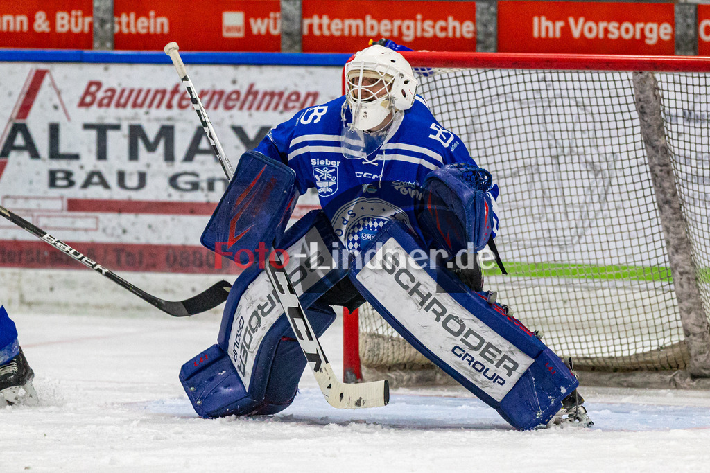 Achtelfinale Spiel 1 SC Forst vs EV Pegnitz ICE DOGS | Eishockey Landesliga Playoffs 2023/2024, Achtelfinale Spiel 1 SC Forst vs EV Pegnitz ICE DOGS, 20240218,
Andreas SCHOLZ (Nature Boyz 29) in Aktion,
2024-02-18 in Peißenberg (Eisstadion)
29 Andreas SCHOLZ (Nature Boyz 29)
Copyright: WolfgangxLindner foto-lindner.de