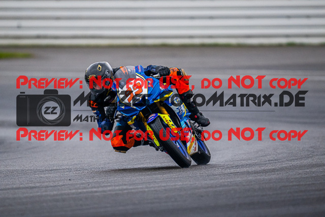 MaZZes_FotoMatrix_220925_4901 | IDM300