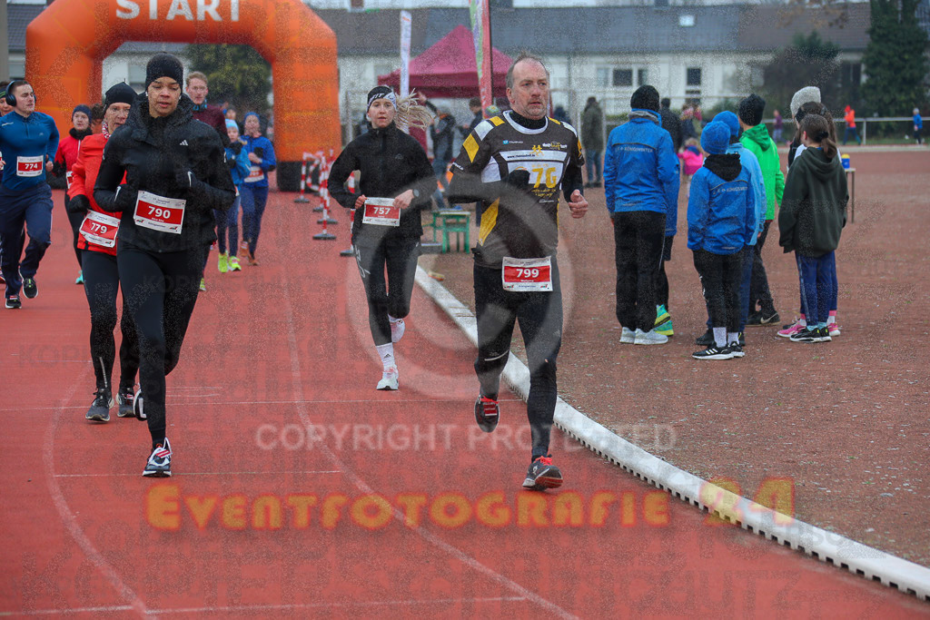 230129_1013_EX1_3414 | Sportfotografie im Rhein-Sieg Kreis, Köln, Bonn, NRW, Rheinland Pfalz, Hessen, etc. Unser Tätigkeitsfeld umfasst den Laufsport vom Volkslauf über den Marathon, Duathlon, Triathon bis zum Ultralauf wie Kölnpfad Ultra oder Schindertrail.