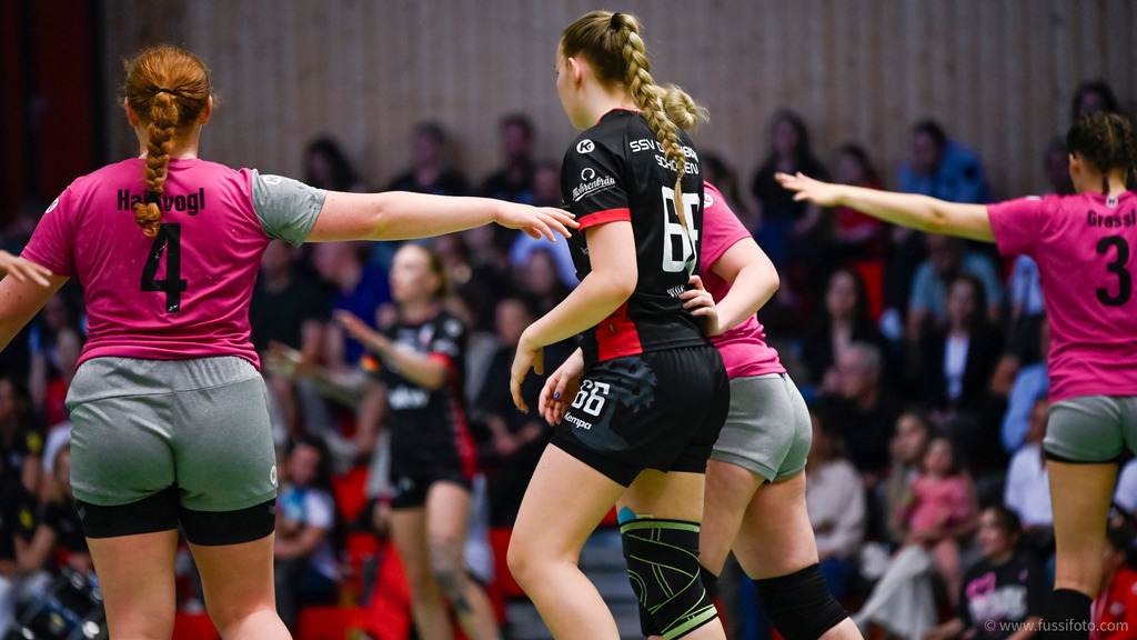 _DSC9450 | "Fussifoto.com – Ihr Ansprechpartner für hochwertige Fotografie! Entdecken Sie kreative Bilder und professionelle Dienstleistungen. Kontaktieren Sie uns für Ihre Projekte!"