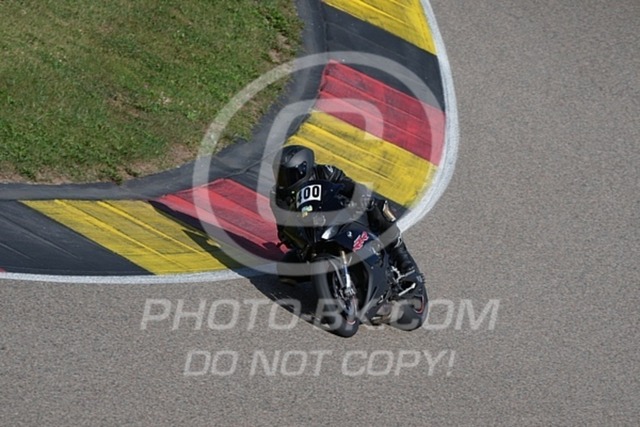 2024_08_26_PBK_16099 | Sportfotografie; SlowMotion; Video; Rennstrecke; Hafeneger; Speer; Racing; RSE; BMW; CBO; Trackday; Motorsportarena; Hockenheimring; Brno; Most; Barcelona; Valencia