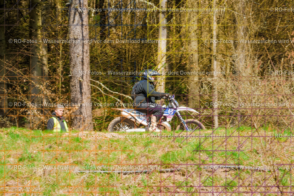 2 Lauf Mernes-245 | Sportfotografie von RO-Fotos: Motorsport, Motocross, Enduro, Laufveranstaltungen und Triathlon. Professionelle Fotos von Sportlern und Events. - Realisiert mit Pictrs.com
