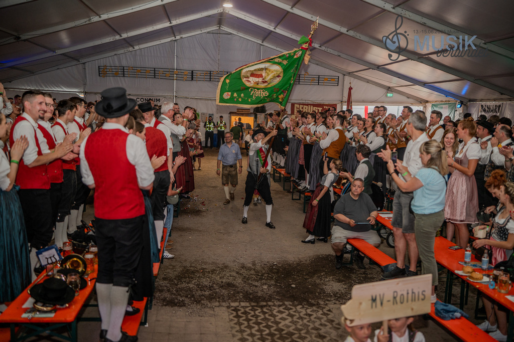 DSC_4458 | "Fussifoto.com – Ihr Ansprechpartner für hochwertige Fotografie! Entdecken Sie kreative Bilder und professionelle Dienstleistungen. Kontaktieren Sie uns für Ihre Projekte!"