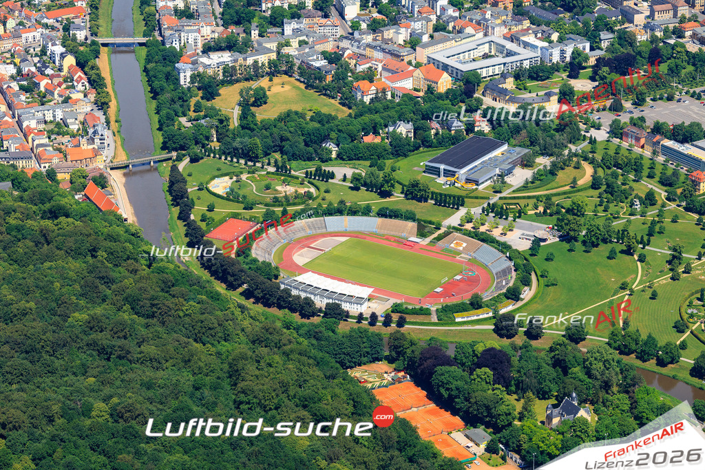 Die Luftaufnahme der Stadt Gera wurde vom UL-Flugzeug heraus erstellt ( keine Drohne )- hohe Auflösung für beste Qualität