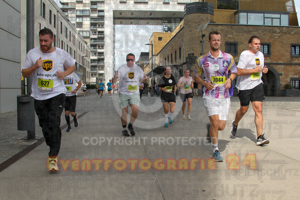 250920_1330_EV4_5814 | Sportfotografie im Rhein-Sieg Kreis, Köln, Bonn, NRW, Rheinland Pfalz, Hessen, etc. Unser Tätigkeitsfeld umfasst den Laufsport vom Volkslauf über den Marathon, Duathlon, Triathon bis zum Ultralauf wie Kölnpfad Ultra oder Schindertrail.