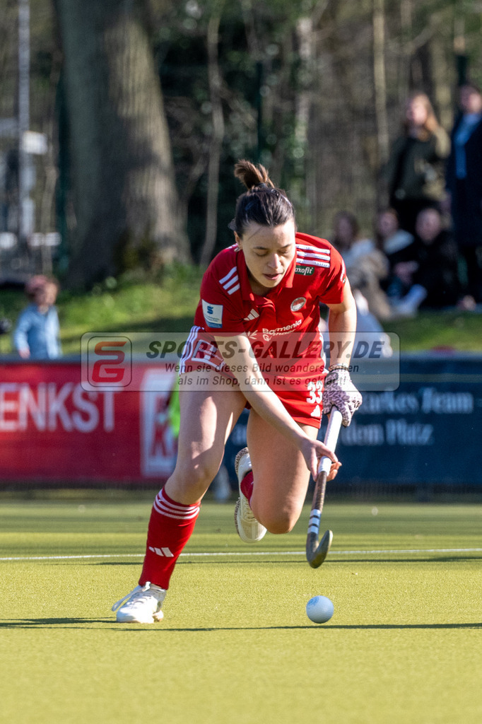 SFE_20260322_0052 | Köln, Deutschland, 22.03.26: Feldhockey 1. Bundesliga Damen zwischen Rot-Weiss Köln - Harvestehuder HTC im REWE Sportpark am 22.03.2026 in Köln, Deutschland. (Foto von Stephan Fehrmann)Köln, Germany, 22.03.26: Feldhockey 1. Bundesliga Damen between Rot-Weiss Köln - Harvestehuder HTC in REWE Sportpark at 22.03.2026 in Köln, Deutschland. (Foto from Stephan Fehrmann)