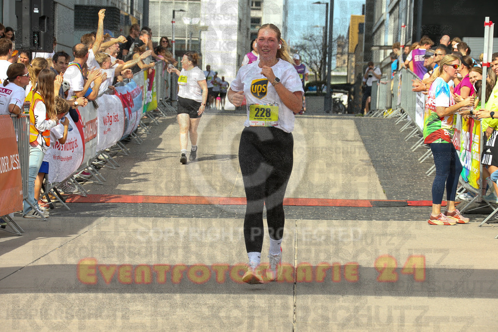 250920_1338_EX1_6014 | Sportfotografie im Rhein-Sieg Kreis, Köln, Bonn, NRW, Rheinland Pfalz, Hessen, etc. Unser Tätigkeitsfeld umfasst den Laufsport vom Volkslauf über den Marathon, Duathlon, Triathon bis zum Ultralauf wie Kölnpfad Ultra oder Schindertrail.