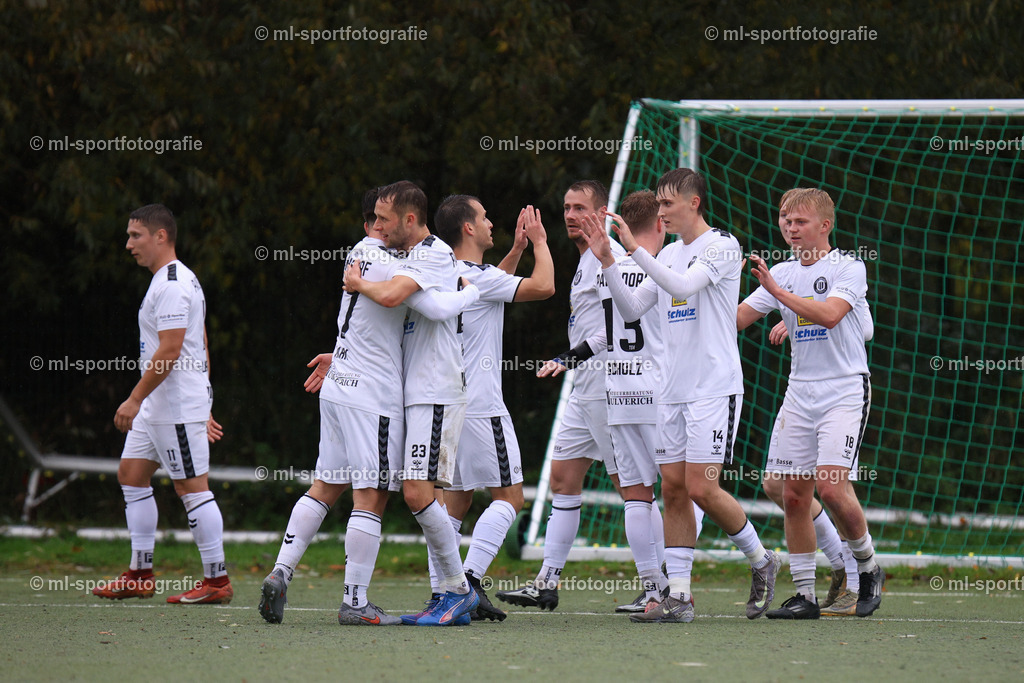 Fußball I Herren I Saison 2025/2026 I Landesliga Holstein I 14. Spieltag I SVT Bad Oldesloe - TSV Pansdorf | ml-sportfotografie - Realisiert mit Pictrs.com