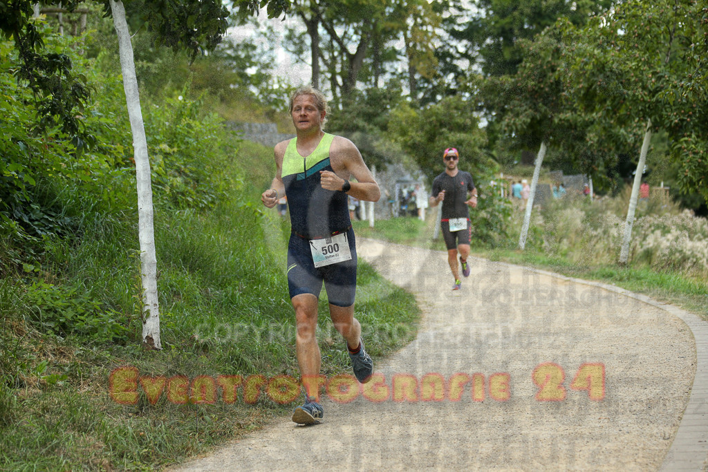 250824_1402_EX1_4695 | Sportfotografie im Rhein-Sieg Kreis, Köln, Bonn, NRW, Rheinland Pfalz, Hessen, etc. Unser Tätigkeitsfeld umfasst den Laufsport vom Volkslauf über den Marathon, Duathlon, Triathon bis zum Ultralauf wie Kölnpfad Ultra oder Schindertrail.