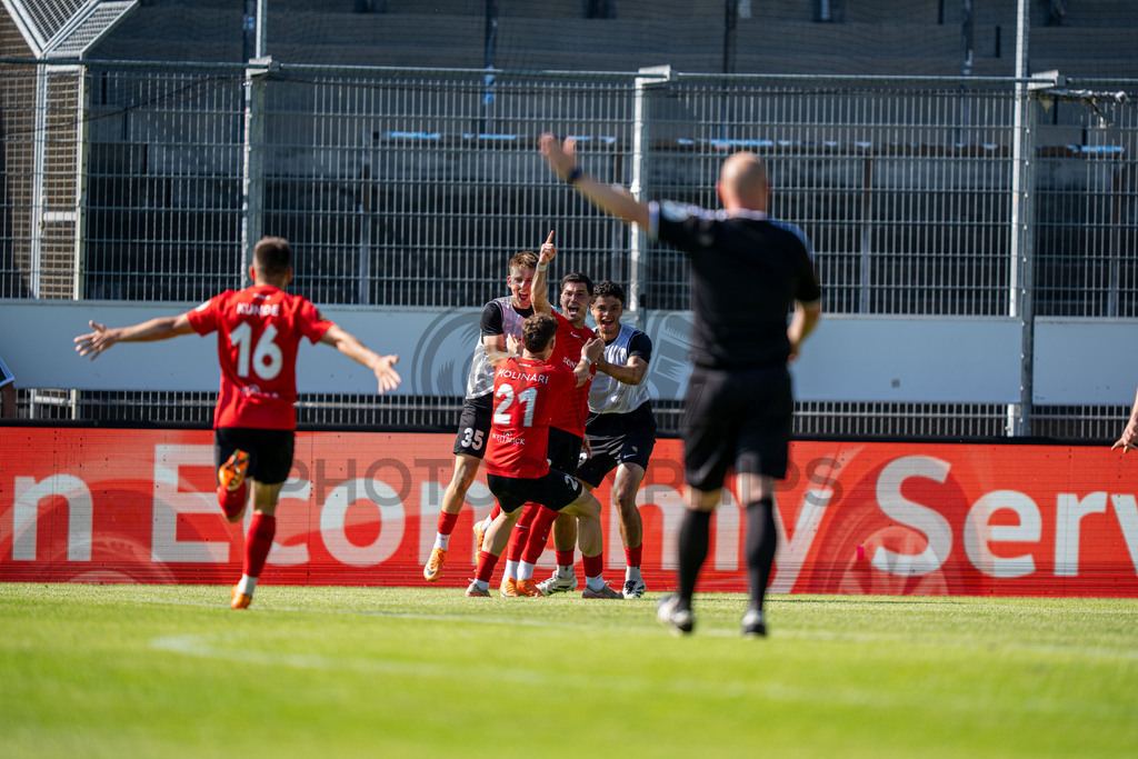 Stuttgarter Kickers vs. SG Sonnenhof Großaspach, Fussball, WFV-Pokal, Finale, 23.05.2026 | Mert Tasdelen (SG Sonnenhof Großaspach, #10) jubelt mit seinem Team nach dem Treffer zum 1:3,Stuttgarter Kickers vs. SG Sonnenhof Großaspach, Fussball, WFV-Pokal, Finale, 23.05.2026