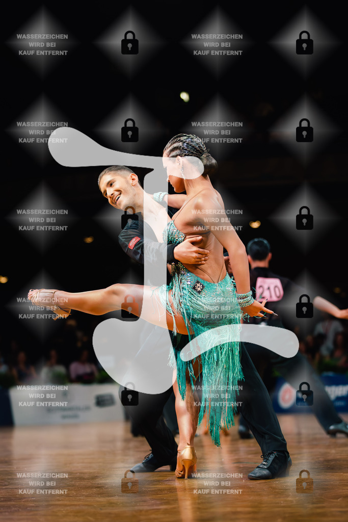 GOC 2025 - WDSF GrandSlam Latin 98th-99th (4) Arca Gurpinar _ Darta Kemlere (Latvia)-2025-08-23-1281 | Webshop for digital downloads and prints of dance sport, event & show photographer Julian Link - Realisiert mit Pictrs.com