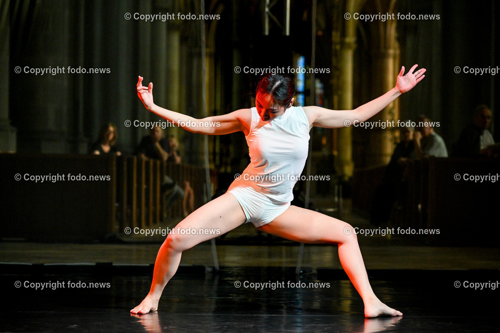 Ars Electronica Festival 2023_ Tanz im Mariendom_ 05.09.2023-9 | 05.09.2023, Linz, AUT, Ars Electronica Festival 2023, Mariendom im Bild Tanz im Mariendom