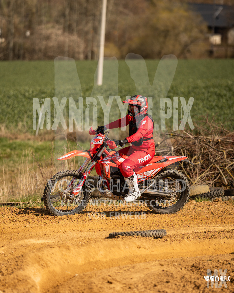 866A3784 | mxndyyvipix