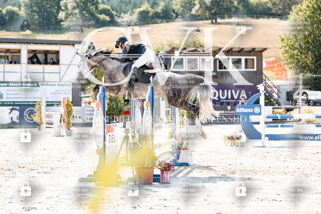 CK908557 | Turnierfotografie Pferdefotografie Trier Rheinland-Pfalz Pferdesport Reitsport Tierfotografie Sportfotografie Pferdevideo Pferdevideografie Equestrianvideography equestrianphotography  - Realisiert mit Pictrs.com