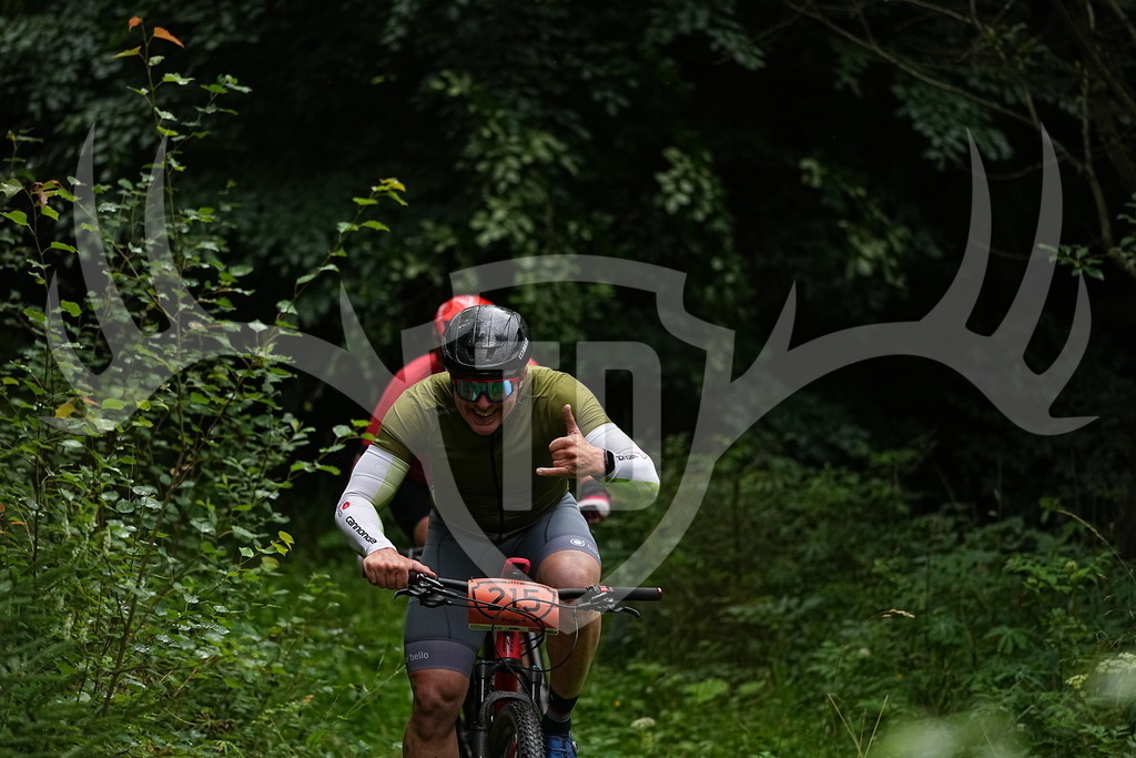 FC109770 | Fotogalerie der Treibjagd im Dunkelwald - Dein MTB Etappenrennen im Erzgebirge - Realisiert mit Pictrs.com