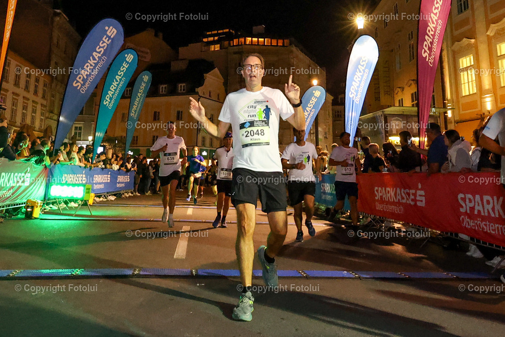 20230928bmmac22-4 | Linz, AUSTRIA 26.Sept.23 - Night Run, Image shows 
Photo: Sportmediapics.com/ Manfred Binder