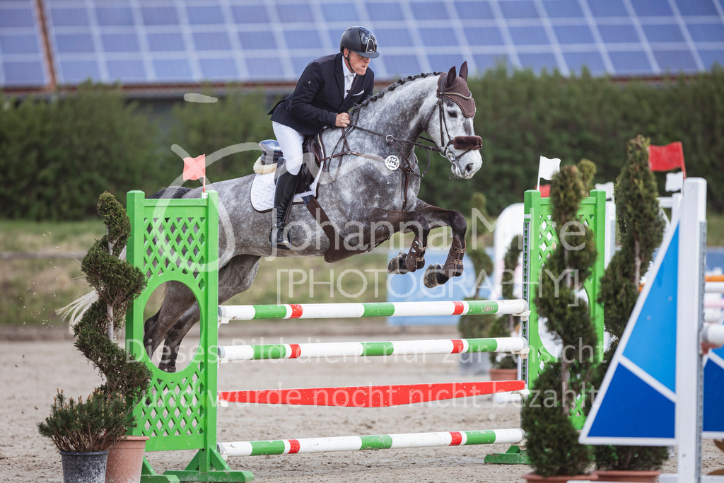 250419_Frühlingsfest_Springpf-L-348 | Deine schönsten Turniermomente als professionelle Fotos! Entdecke hochwertige Pferdesport-Fotografie im Online-Shop. Jetzt Fotos finden & bestellen!