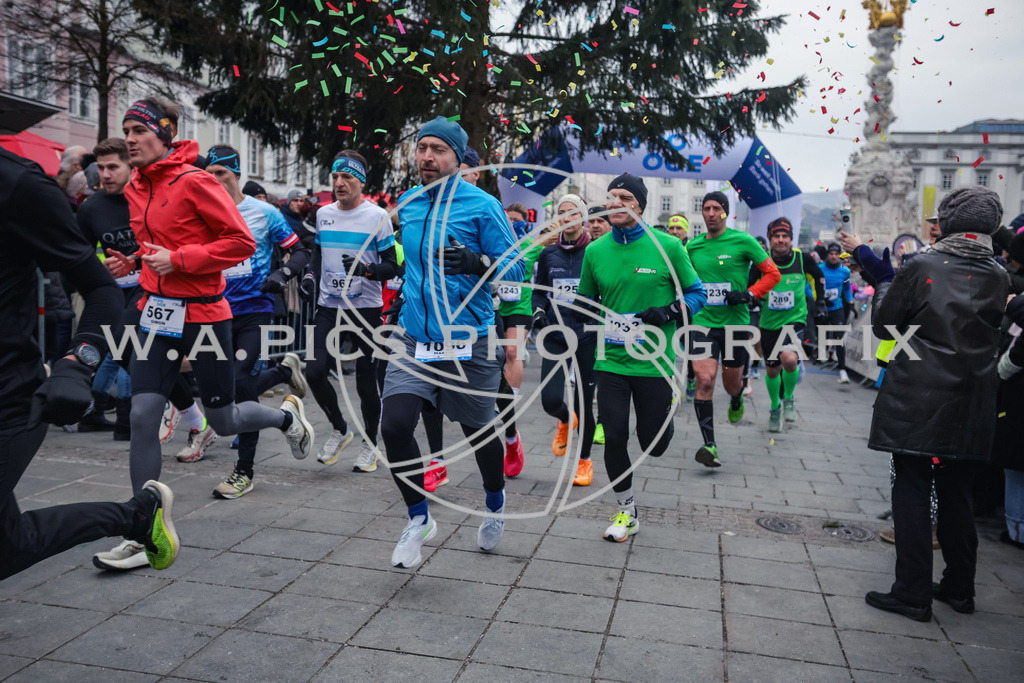 SILVESTERLAUF LINZ 25 | Linz, AUSTRIA, 31. Dezember 25, TRIRUN SILVESTERLAUF LINZ 25 , Image shows: 
Photo: WAPICS / BINDER Manuel